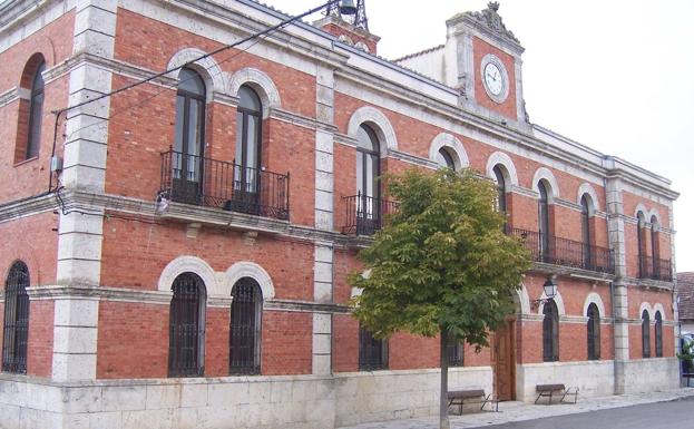 Denuncian al Ayuntamiento de Esguevillas por incumplir las medidas de seguridad en una fiesta de la espuma