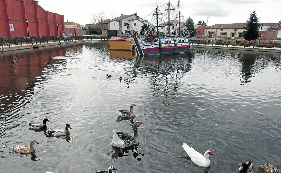 Labajos: El municipio con un barco anclado