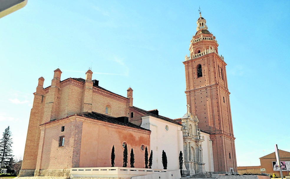 Matapozuelos: la Giralda que se alza en la Tierra de Pinares