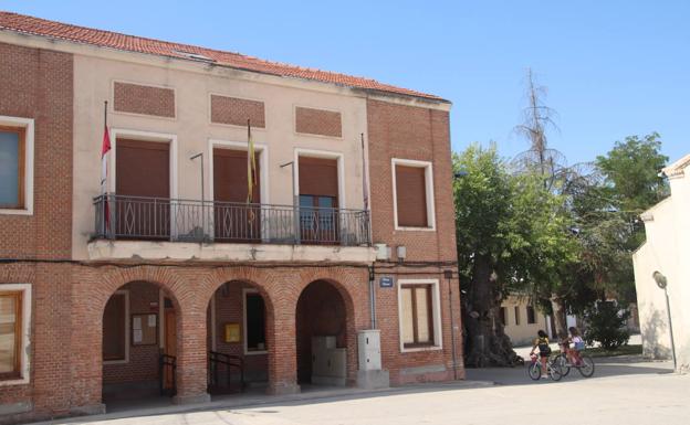 Sanidad extiende el estudio de contactos en el brote de Campo de Cuéllar de 37 a 53 personas