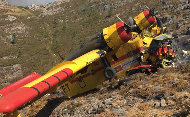 Mensajes de ánimo para el copiloto salmantino del avión siniestrado en el accidente del incendio de Galicia