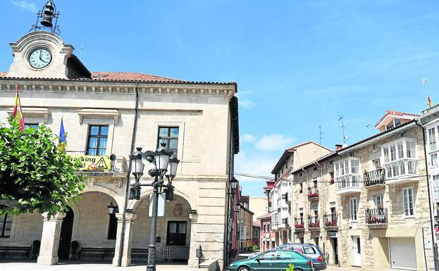 El avance del virus coloca a Villarcayo en el nivel anterior al confinamiento de Aranda