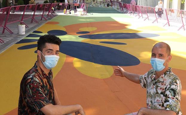 «Los colores vivos en el asfalto dan alegría, llaman la atención y atraen a más gente a la calle»