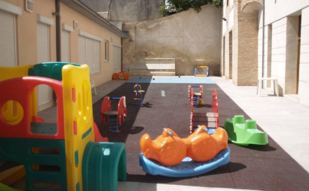 El PSOE de Medina del Campo dice que el cierre de la guardería explica la salida de una edil