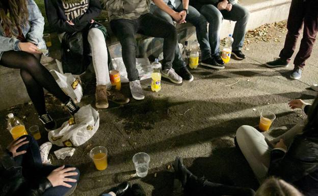 La Policía Local de Salamanca disuelve cinco botellones durante el fin de semana