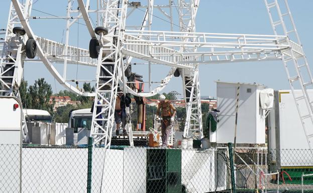 Los feriantes denuncian una «situación límite» y piden al Consistorio que permita instalar un parque de atracciones temporal