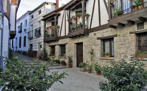 Candeleda cierra los parques y restringe el aforo del tanatorio para contener los contagios