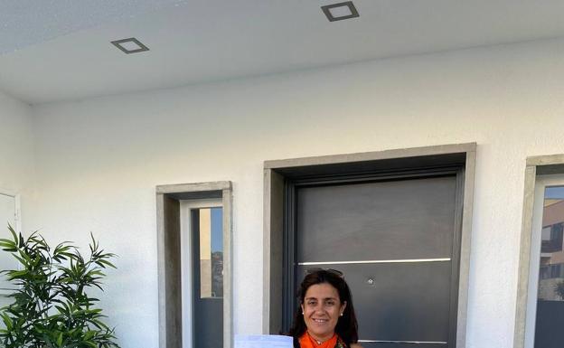 Dos castellanos y leoneses dedican sus vacaciones a colaborar en remoto con proyectos como CooperantesCaixa