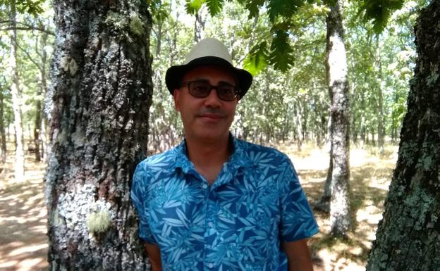 El escritor José Carlos Martínez gana el certamen de poesía Coronio 2020