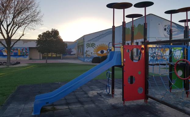 Serrada pone a disposición del colegio espacios públicos para garantizar la seguridad