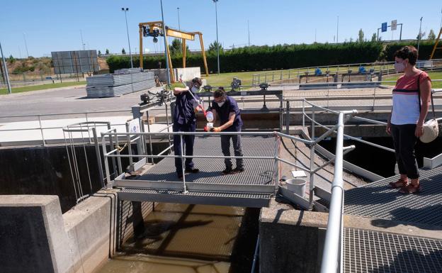 Detectan alta presencia de covid-19 en las aguas residuales del centro de Benavente