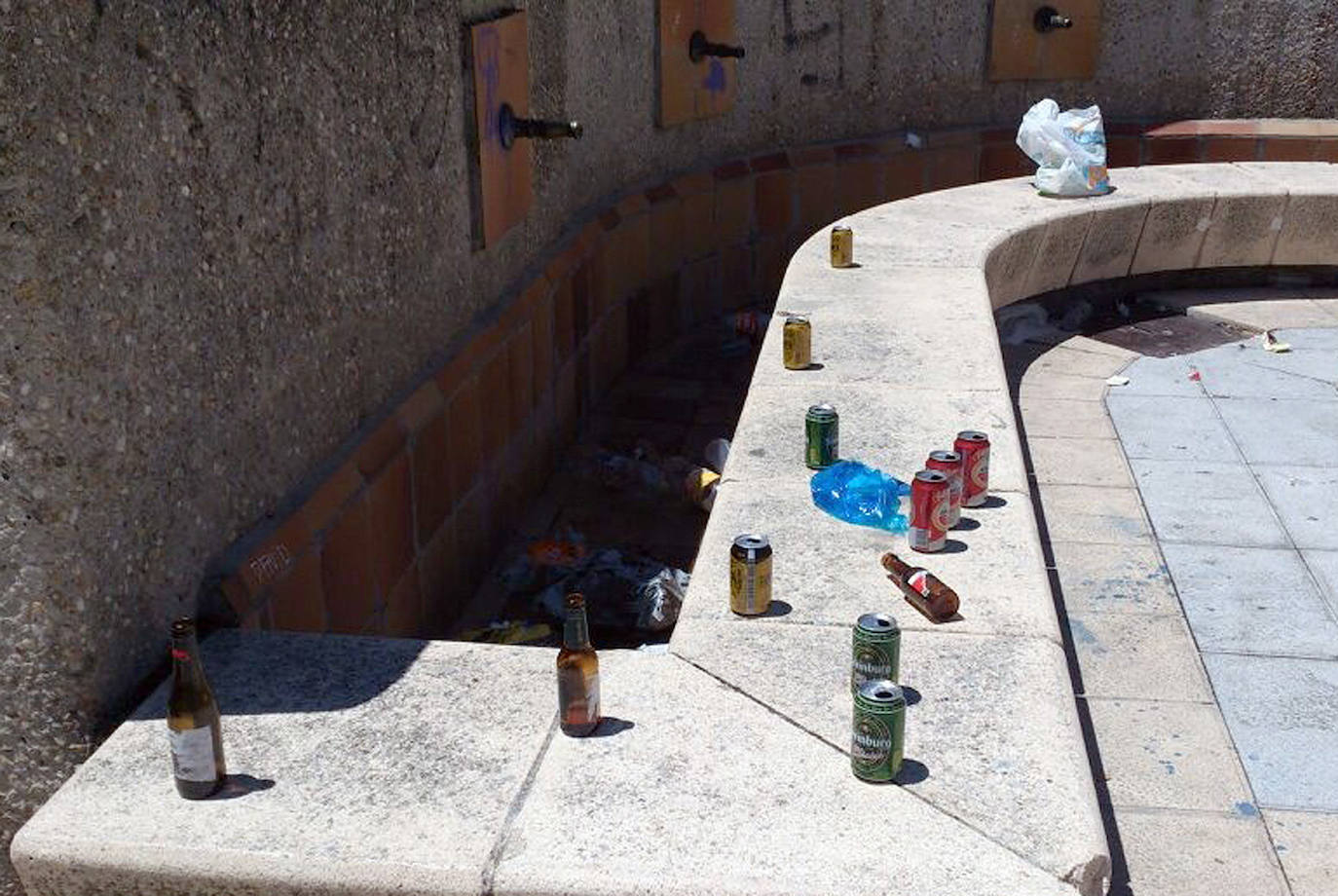 La Policía Local de Cuéllar sorprende a doce menores haciendo botellón junto a La Cuesta