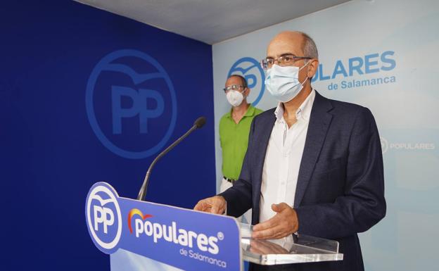 El PP pide a los ayuntamientos que «no se dejen chantajear y no cedan sus ahorros»