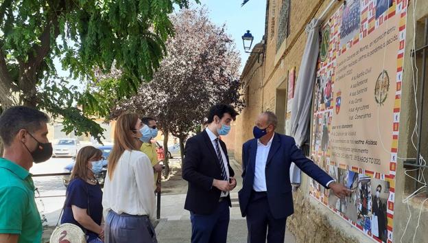 Cabreros del Monte rinde homenaje a los 'héroes' que les acompañaron durante la etapa del confinamiento