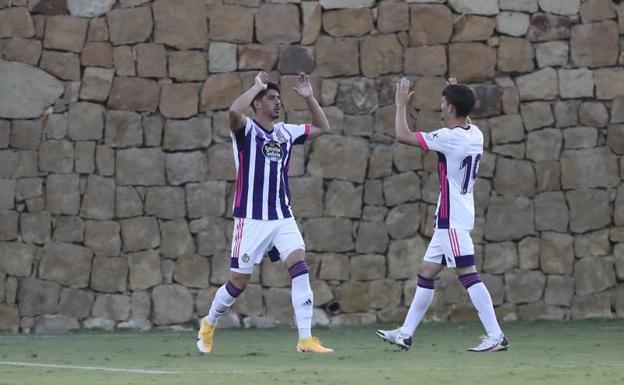 El Real Valladolid abre el debate sobre si jugar con uno o dos puntas