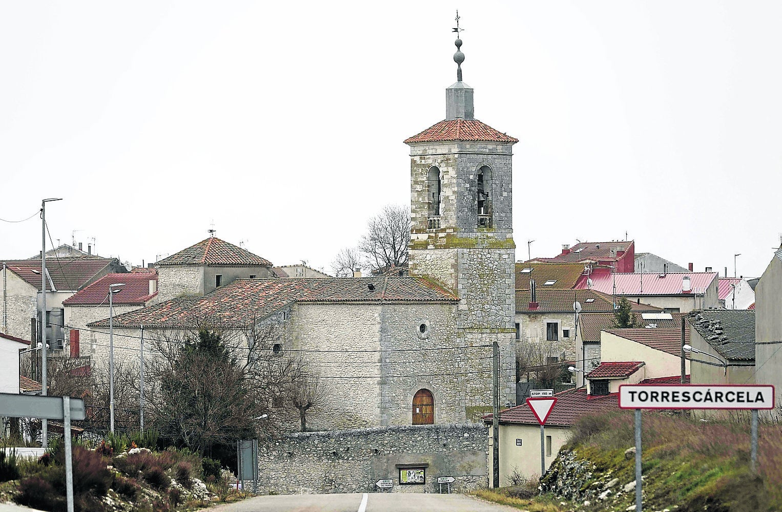 Torrescárcela: faro de tierra adentro