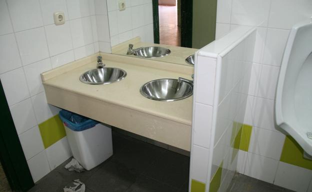 La nueva empresa de limpieza de colegios en Cuéllar subrogará a las once empleadas