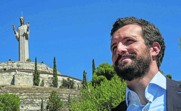 Casado visita el Cristo y respalda Palencia como destino seguro