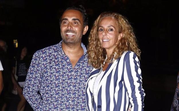 Rocío Carrasco y Fidel Albiac celebran en la intimidad su cuarto aniversario de boda