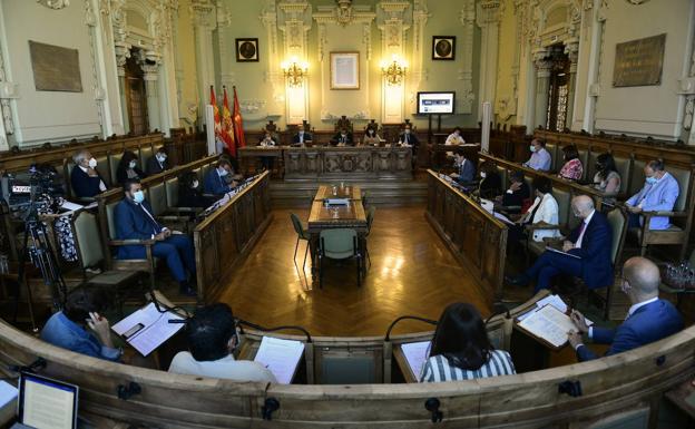 Valladolid debatirá los polémicos cambios en el tráfico del centro en un pleno temático