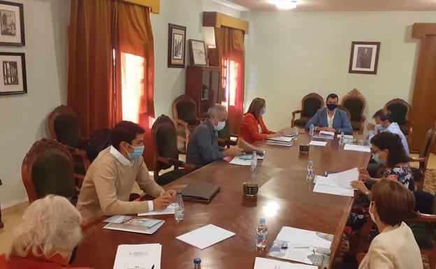 La Diputación de Valladolid inicia en Rioseco el encuentro con las asociaciones empresariales de la provincia