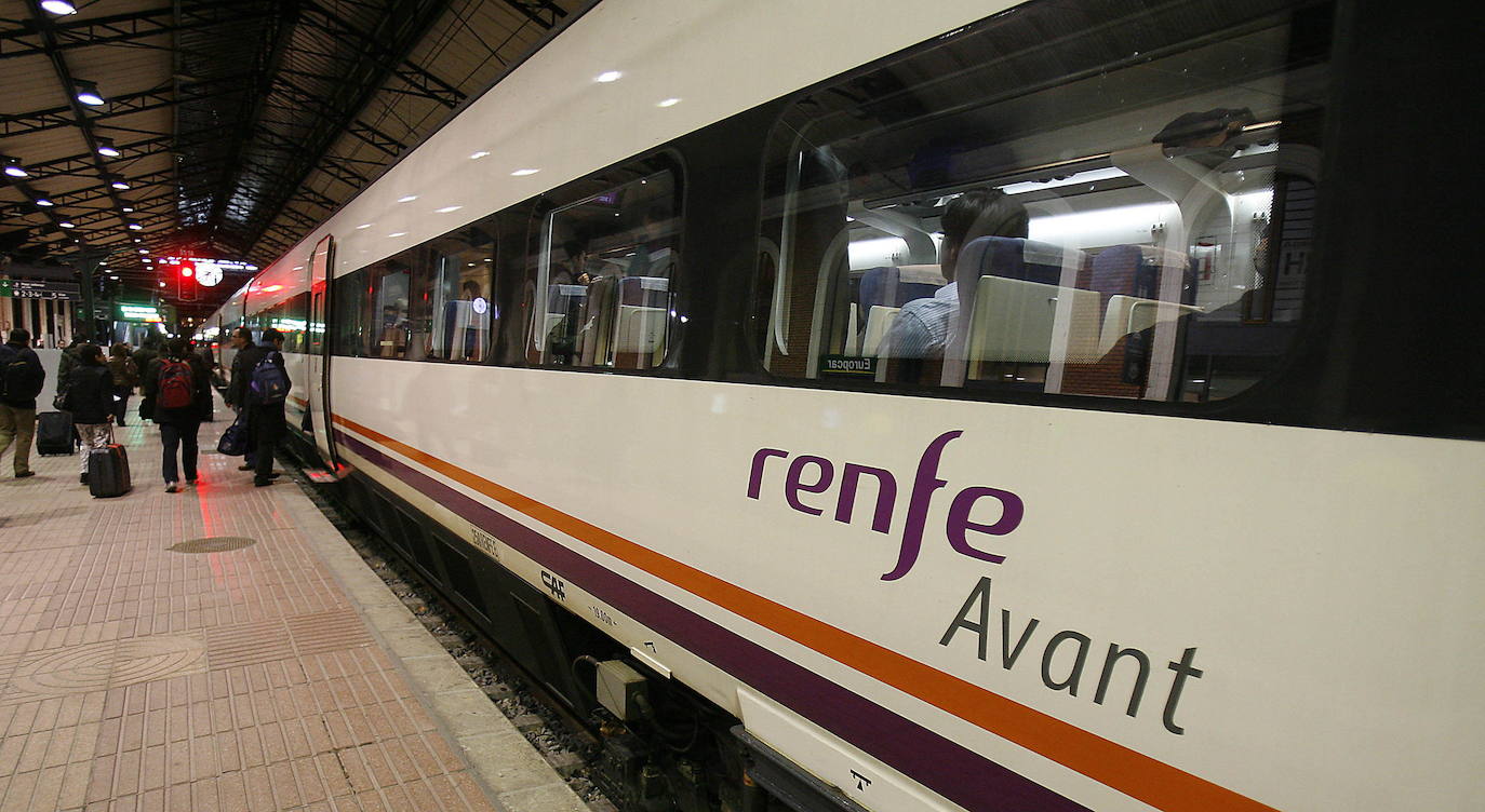 Renfe amplía el lunes los viajes desde Valladolid, Segovia y Ávila con Madrid