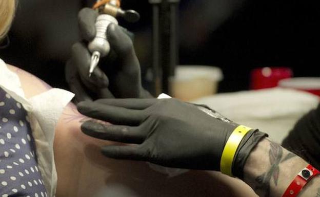 El tatuador de Valladolid acusado de abusar de tres clientas será juzgado el próximo 9 de octubre