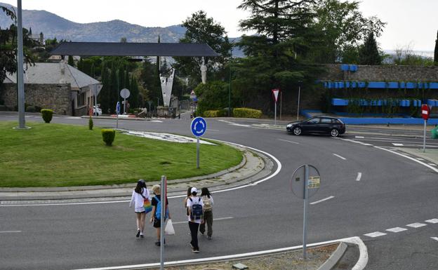 Los Ángeles de San Rafael quiere una travesía de la N-603: «Al cruzar te juegas la vida»