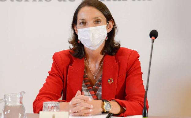La ministra de Industria está «tranquila» por el futuro del sector de la automoción en Castilla y León