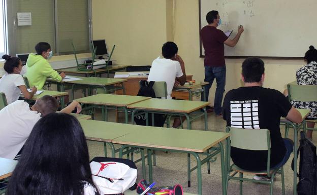 Amago de dimisiones y protestas por las condiciones del regreso a las aulas en los institutos de Segovia