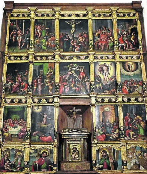 Retablo mayor de la parroquia.