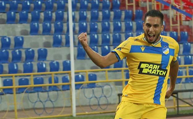 Anuar marca en su debut en la Liga Europa con el APOEL de Nicosia