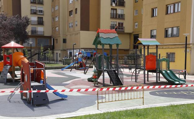 Parques cerrados en Villamuriel y más desinfección en Palencia