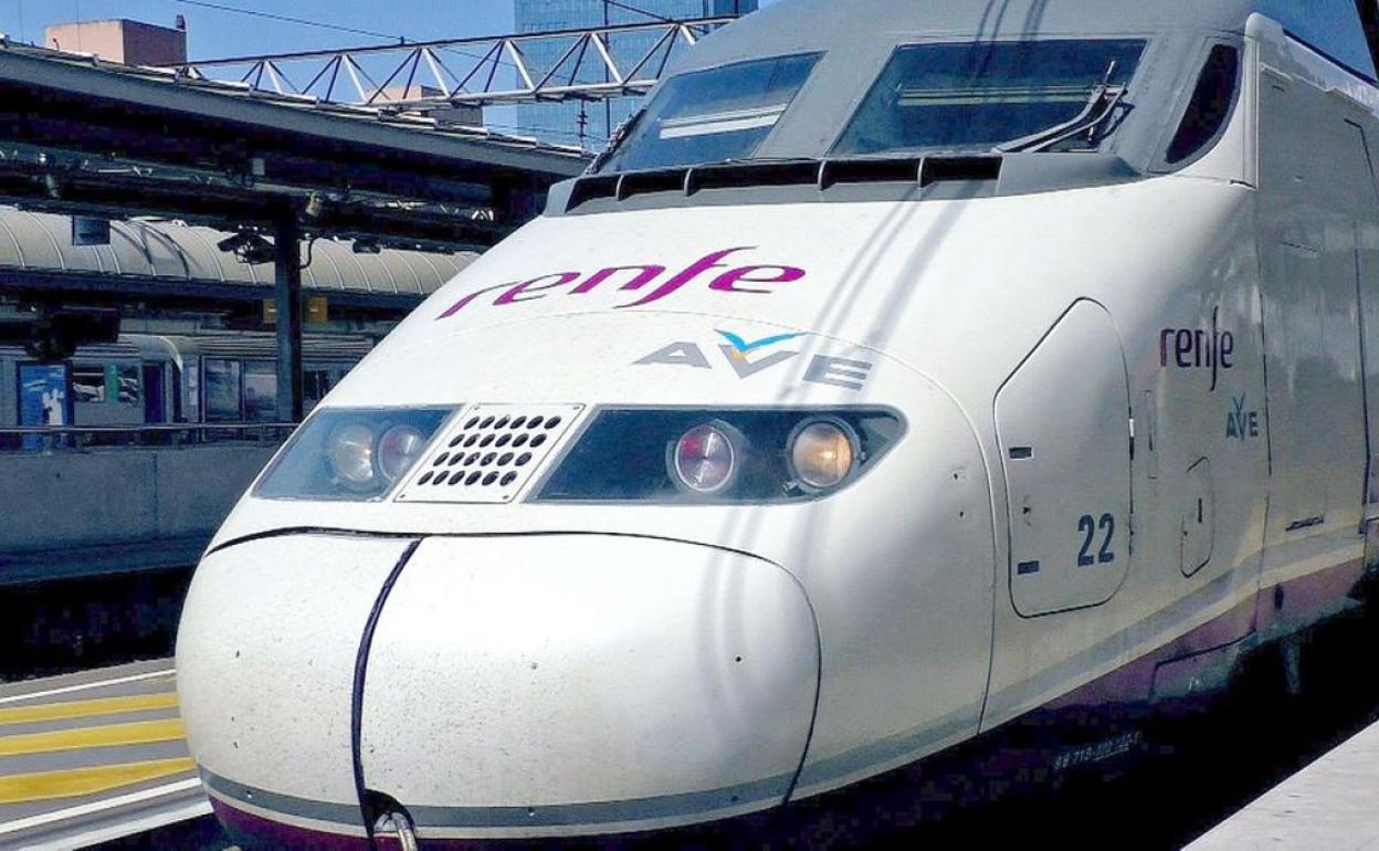 Renfe comienza a dar servicio WiFi gratuito en los trenes Ave León-Valladolid-Madrid