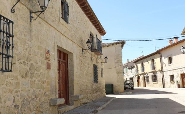 La Diputación de Valladolid amuebla la Casona de Montealegre para encontrarle un uso