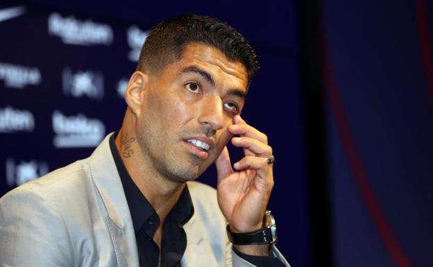 Luis Suárez elige irse con elegancia del Barça y piensa en rojiblanco