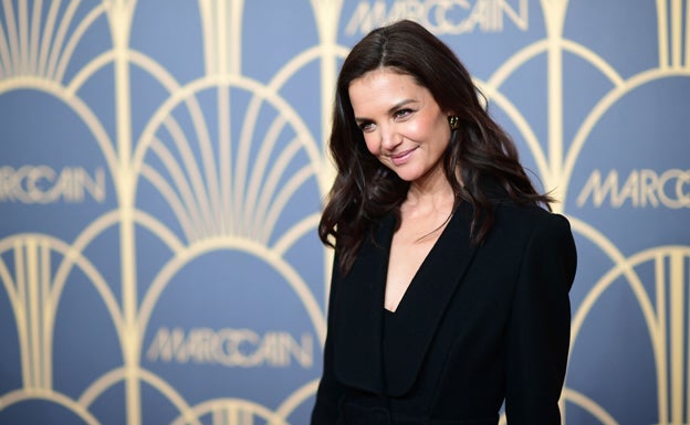 Katie Holmes y Emilio Vitolo se besan apasionadamente por las calles de Nueva York