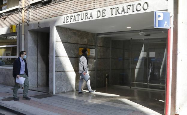 Cierran la Jefatura Provincial de Tráfico de Palencia tras detectarse el positivo de una funcionaria