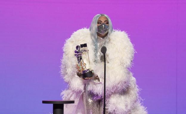 La madre de Lady Gaga preocupada por los problemas de salud mental de su hija y «por la reacción de la gente»