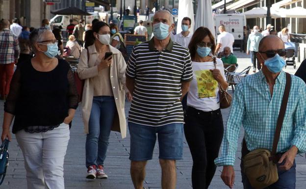 Las personas sordas en Castilla y León demandan a Sanidad la homologación de las mascarillas transparentes