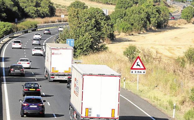 Las carreteras de la región se cobran cinco víctimas mortales esta semana, todas ellas menores de 50 años