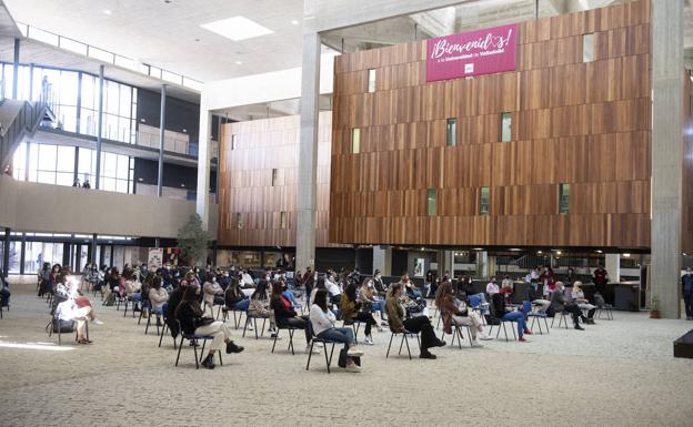 Más de 2.000 alumnos inician en el campus de la UVA en Segovia un curso marcado por las medidas sanitarias