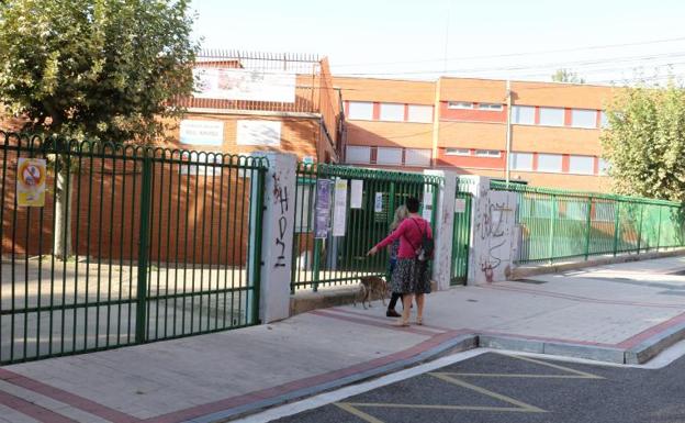 Desvalijan dos veces en 48 horas el colegio Miguel Hernández de Pajarillos en Valladolid