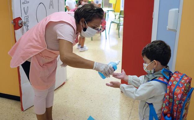 La Junta propone incluir 1.324 plazas para docentes en la Oferta de Empleo Público de 2020