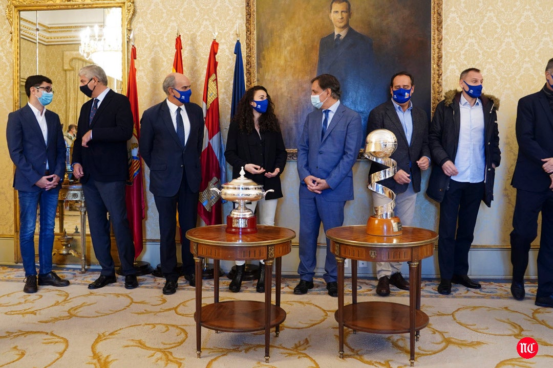 Recepción al CB Avenida por la Copa de la Reina y la Supercopa