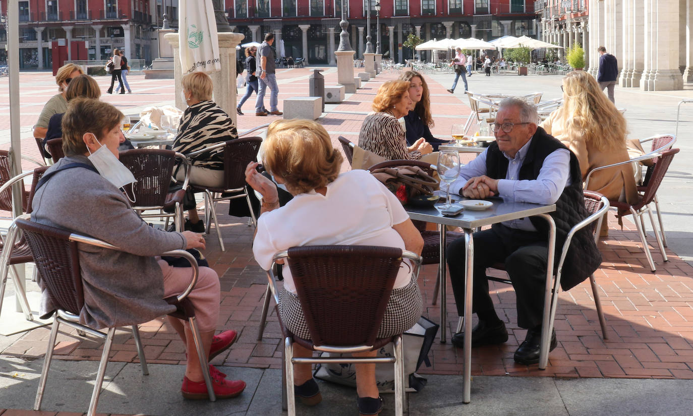 Las terrazas de Valladolid se llenan con las buenas temperaturas