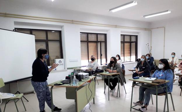 Catorce mujeres participan en el curso de formación de asistente personal en Ledesma