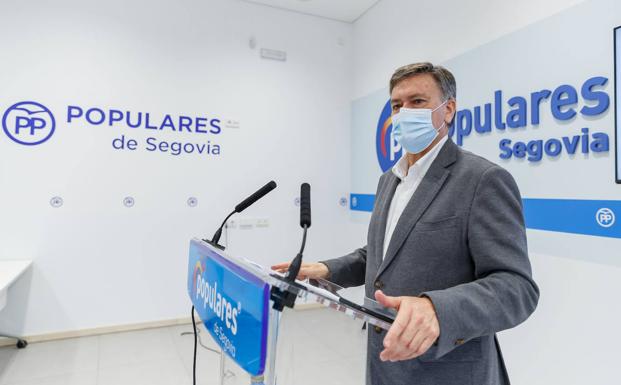 Vázquez: «El portavoz de Podemos nos mandó a la mierda a todos, ¿se cree Labordeta?»