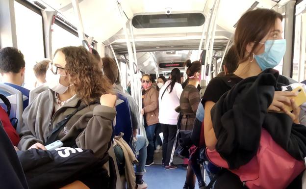 Valladolid refuerza la línea hasta Simancas con autobuses articulados