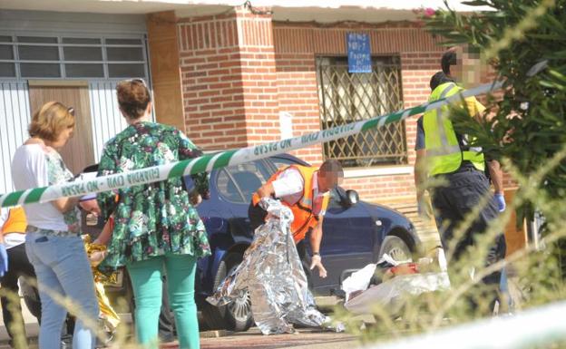 El joven que mató a puñaladas al novio de su madre en Nava del Rey se enfrenta a penas de 12 a 25 años de prisión